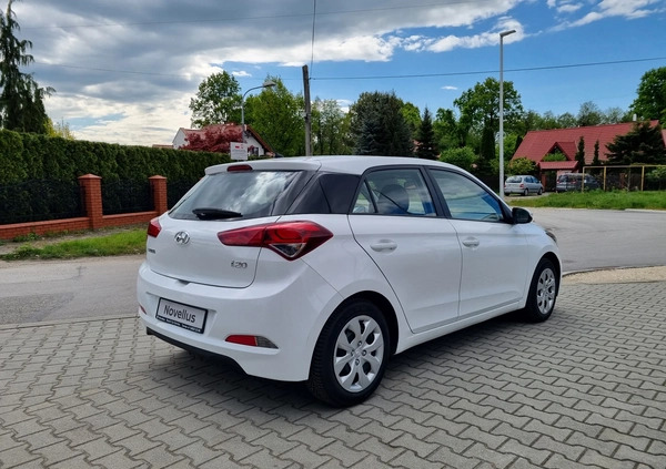 Hyundai i20 cena 35900 przebieg: 81968, rok produkcji 2016 z Tarnów małe 137